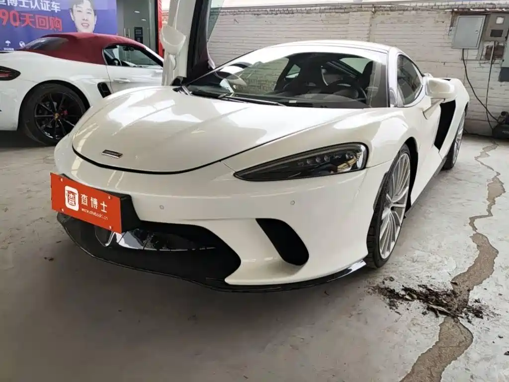 McLaren GT 2022