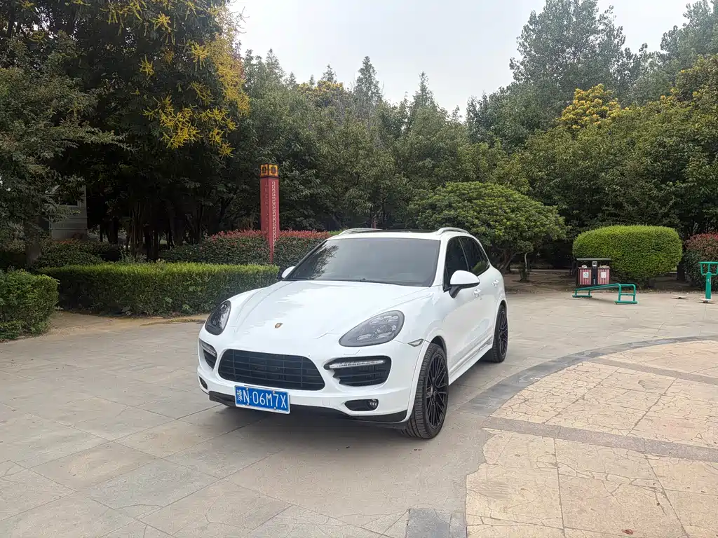 Porsche Cayenne — миниатюра 2