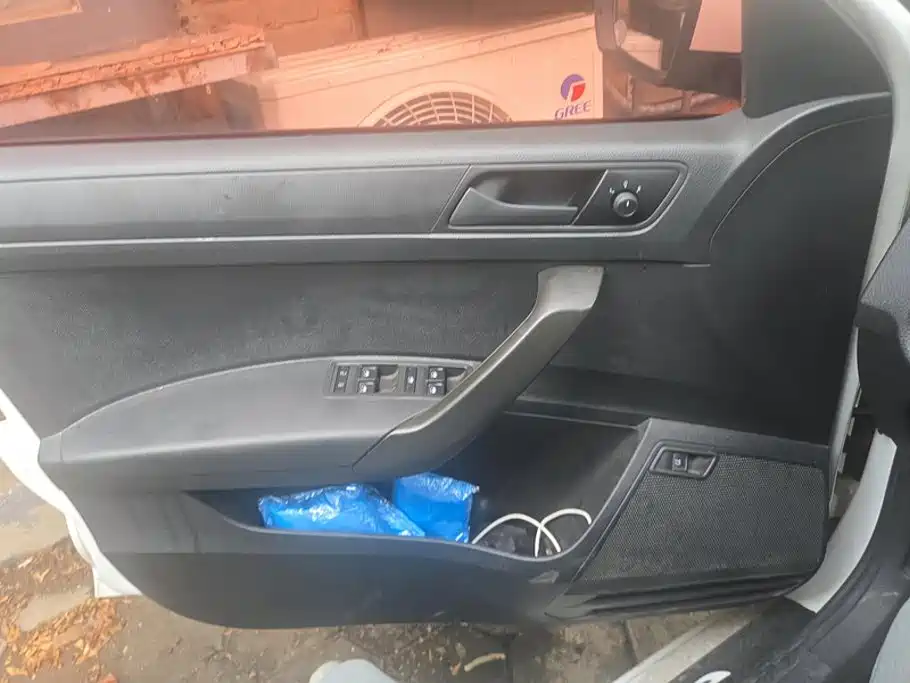 Volkswagen Santana — миниатюра 7