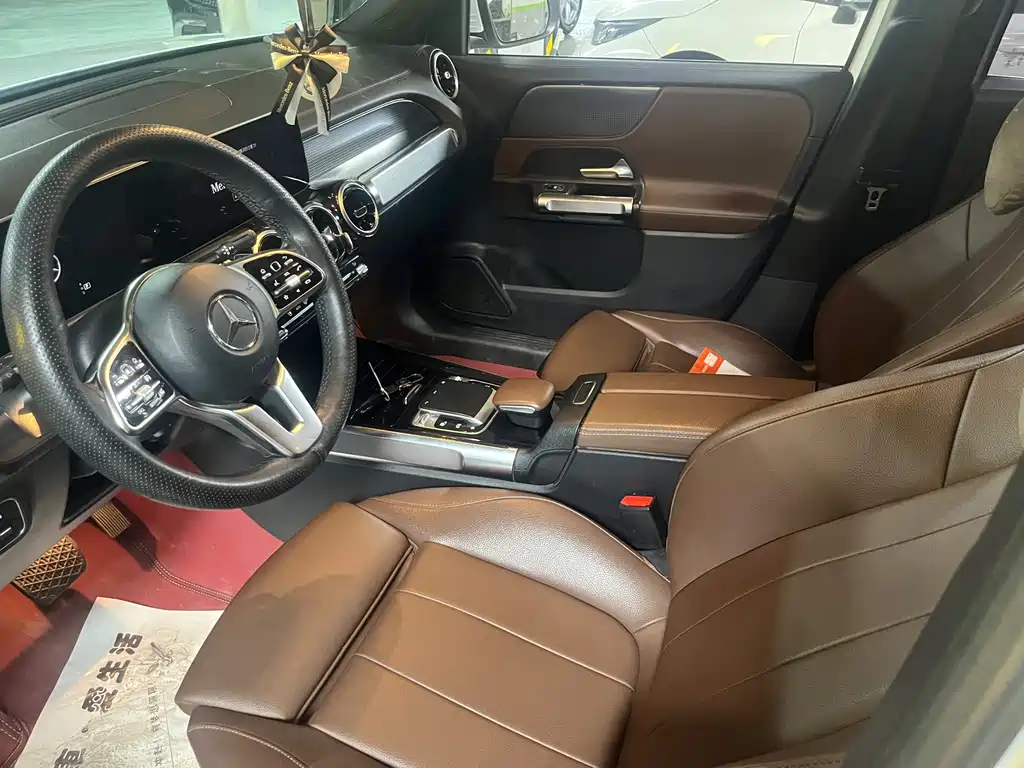 Mercedes-Benz GLB — миниатюра 4