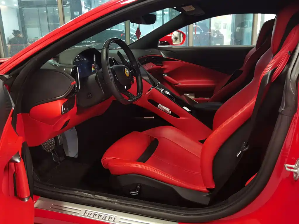 Ferrari Roma — миниатюра 11