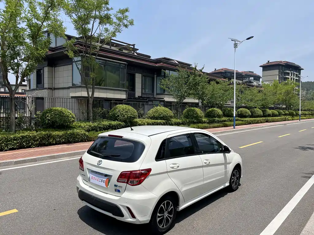 BAIC New Energy EV — миниатюра 4