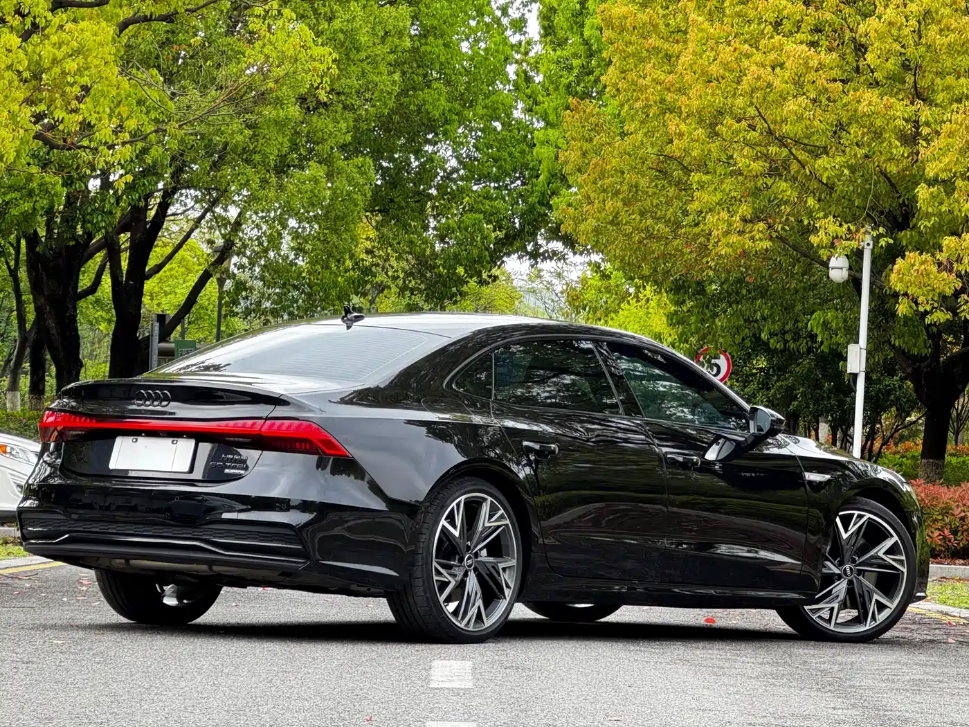 Audi A7L