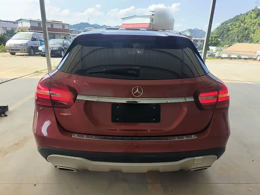 Mercedes-Benz GLA — миниатюра 6