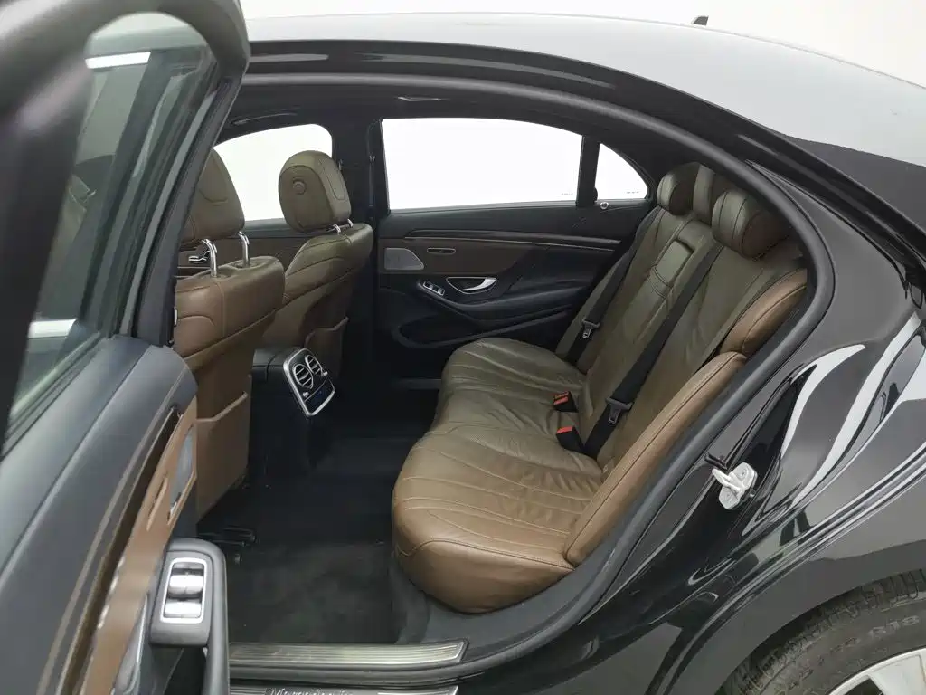 Mercedes-Benz S-Class — миниатюра 15