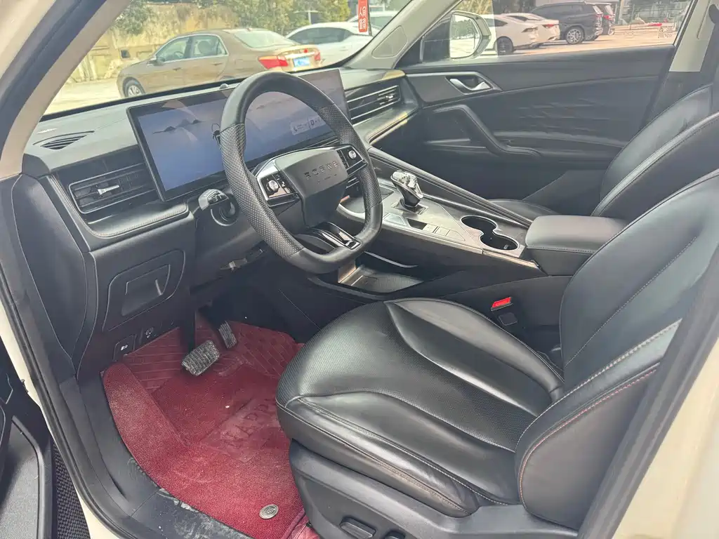 Roewe RX5 — миниатюра 4