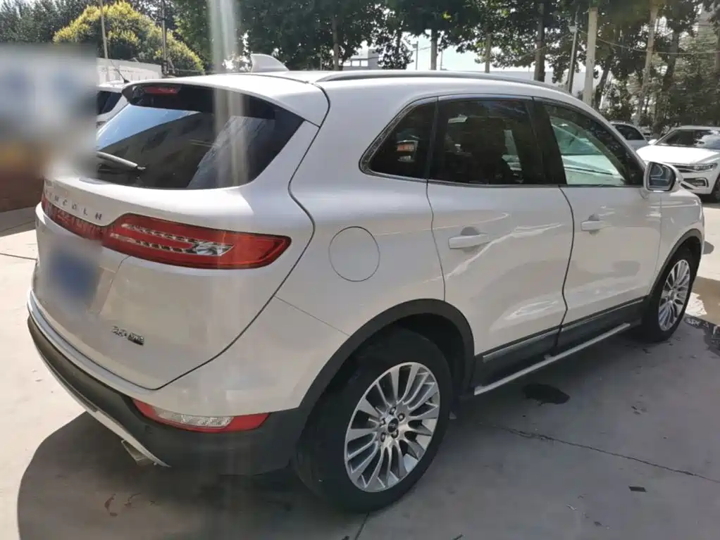 Lincoln MKC — миниатюра 7