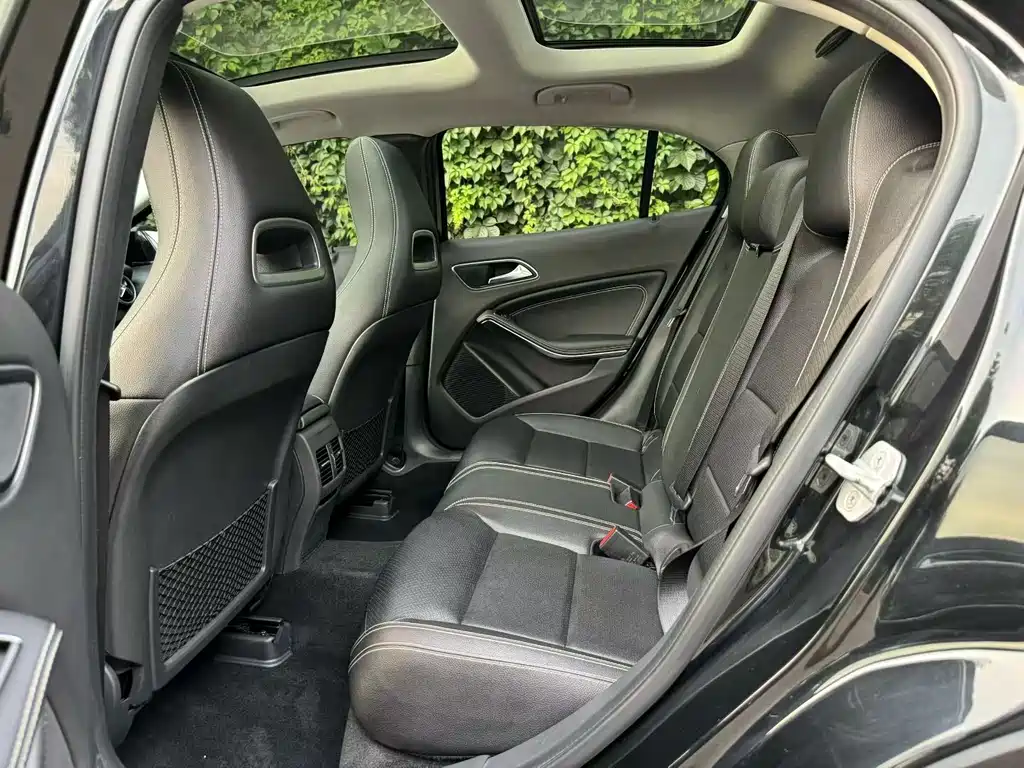 Mercedes-Benz GLA — миниатюра 6
