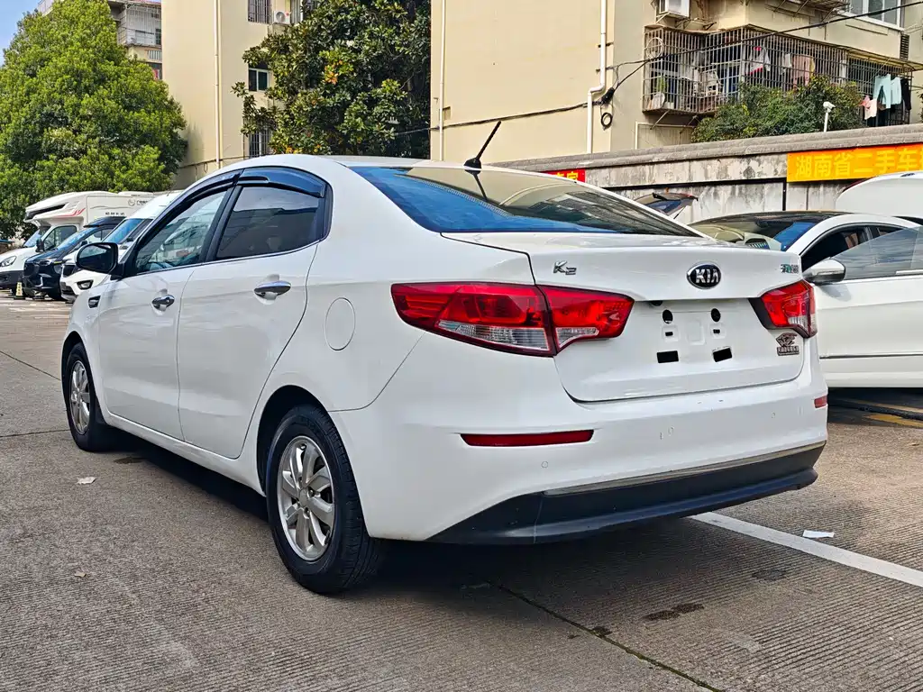 Kia K2 — миниатюра 4