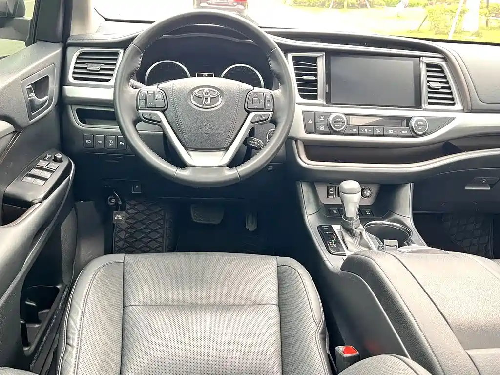 Toyota Highlander — миниатюра 3