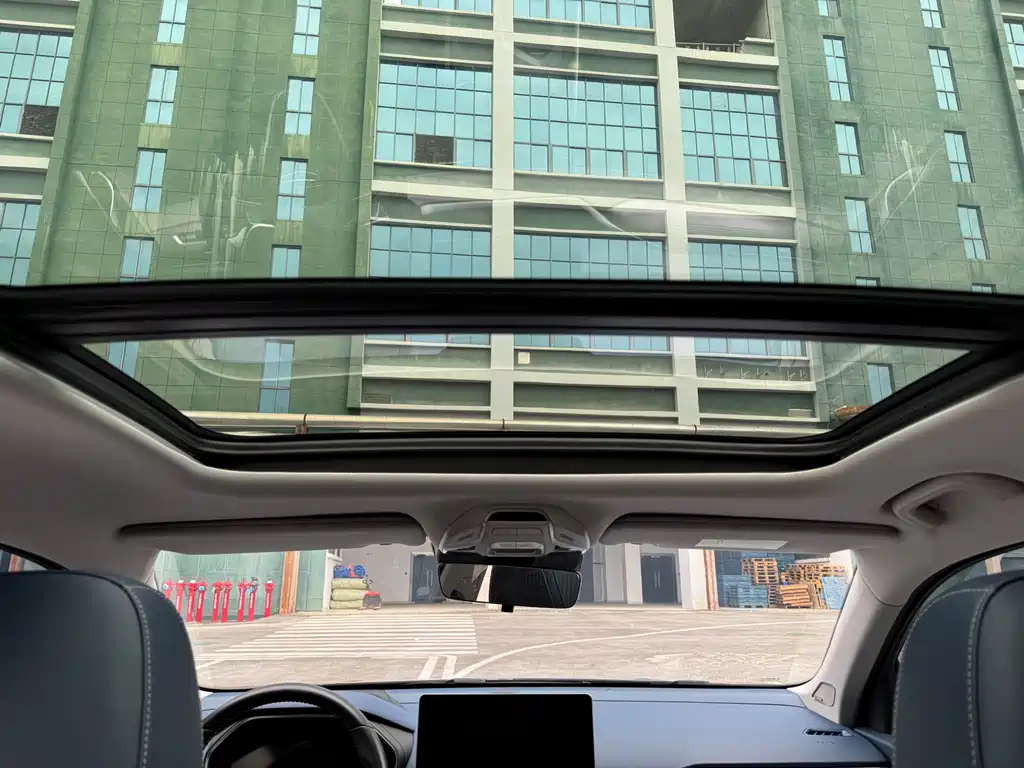 GEELY AUTOMOBILE XINGRUI