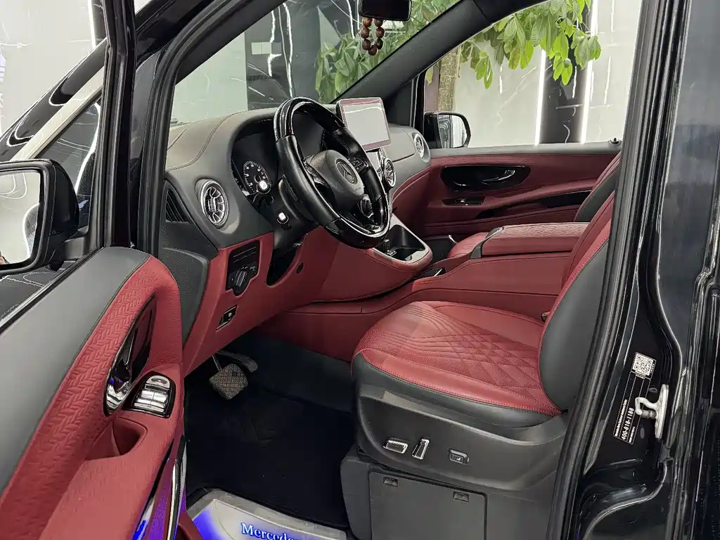 Mercedes-Benz Vito 2018 2.0T Elite 7 мест V