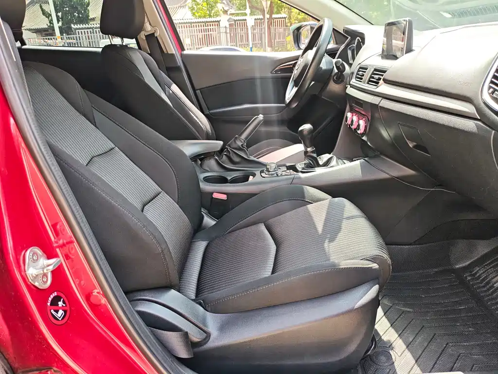 Mazda 3 Axela — миниатюра 13