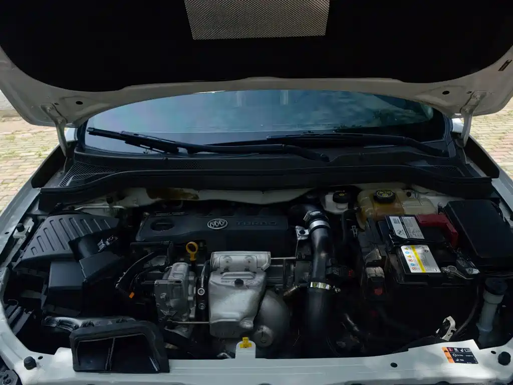 Buick Excelle — миниатюра 13