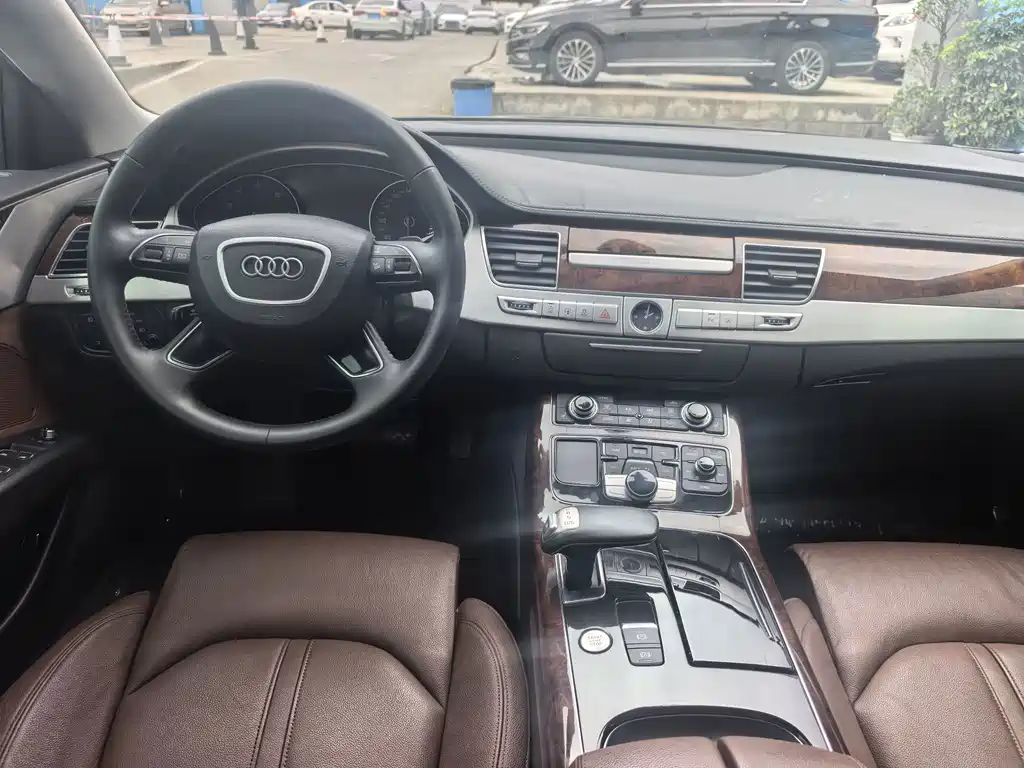 Audi A8 — миниатюра 15