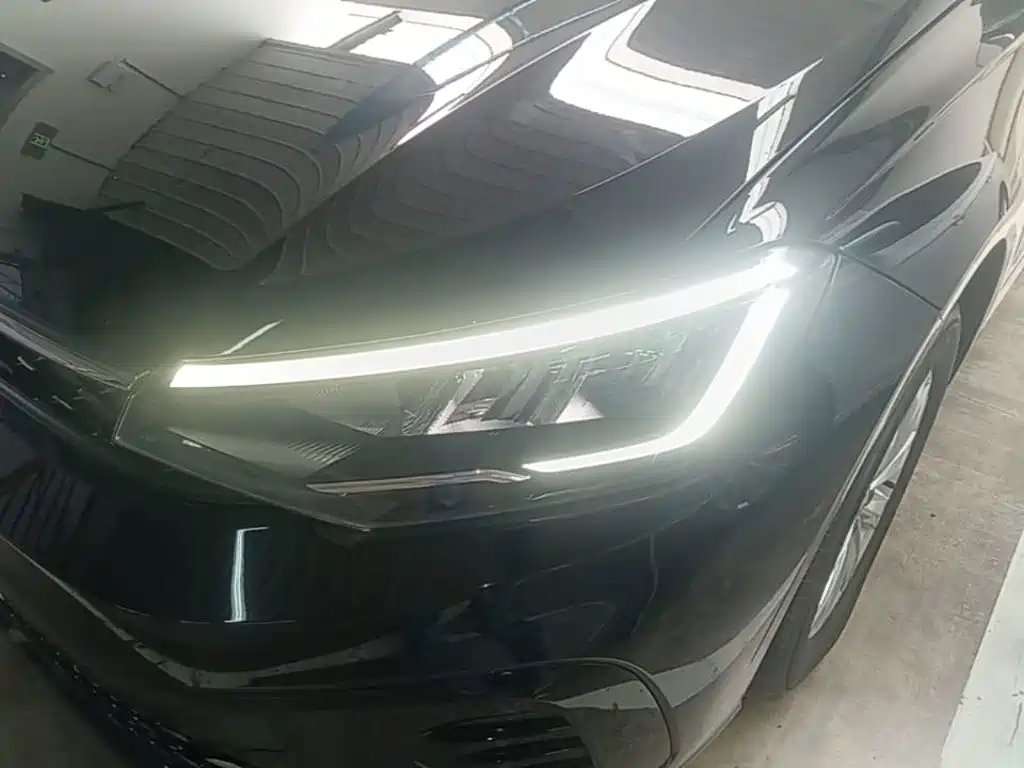 Volkswagen Lavida — миниатюра 24