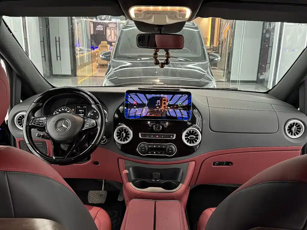 Mercedes-Benz Vito 2018 2.0T Elite 7 мест V