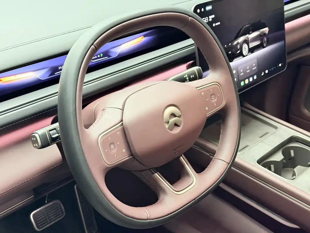NIO ES8 2026 мест Executive Luxury