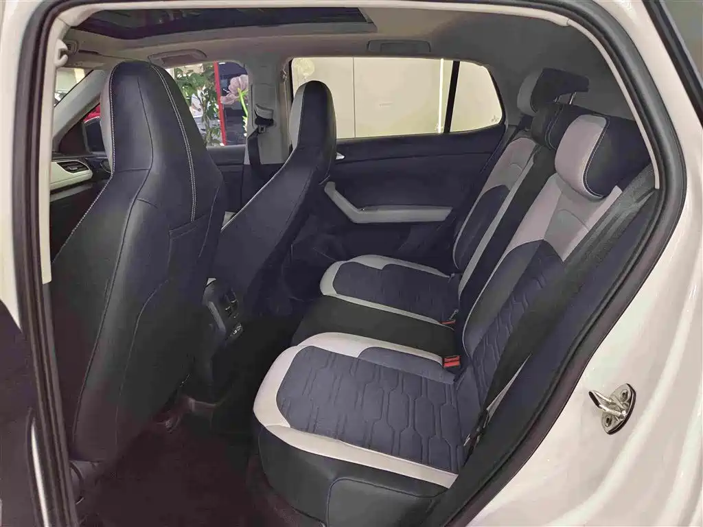 Volkswagen Tharu — миниатюра 5
