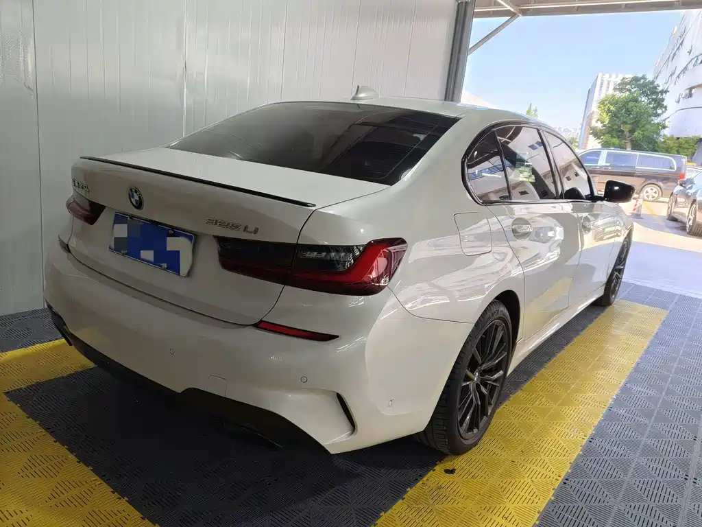 BMW 3 Series — миниатюра 13