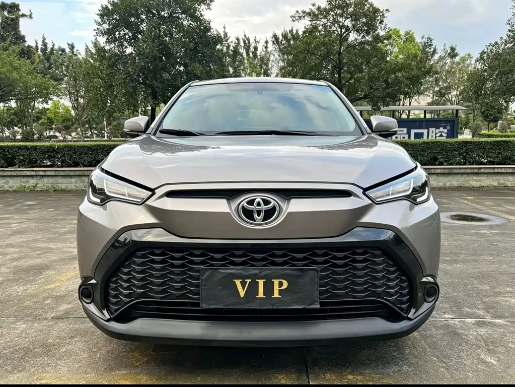 Toyota Frontlander — миниатюра 2