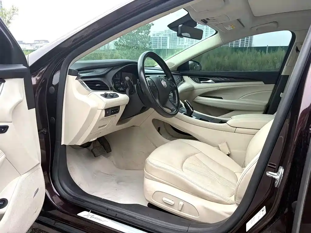Buick LaCrosse — миниатюра 4