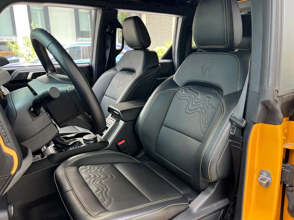 Ford Bronco — миниатюра 22
