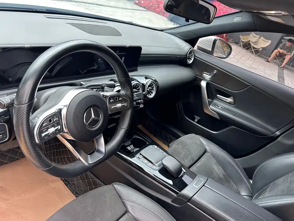 Mercedes-Benz A-Class — миниатюра 4