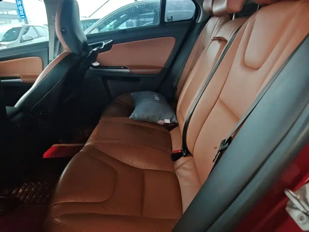 Volvo S60 — миниатюра 17
