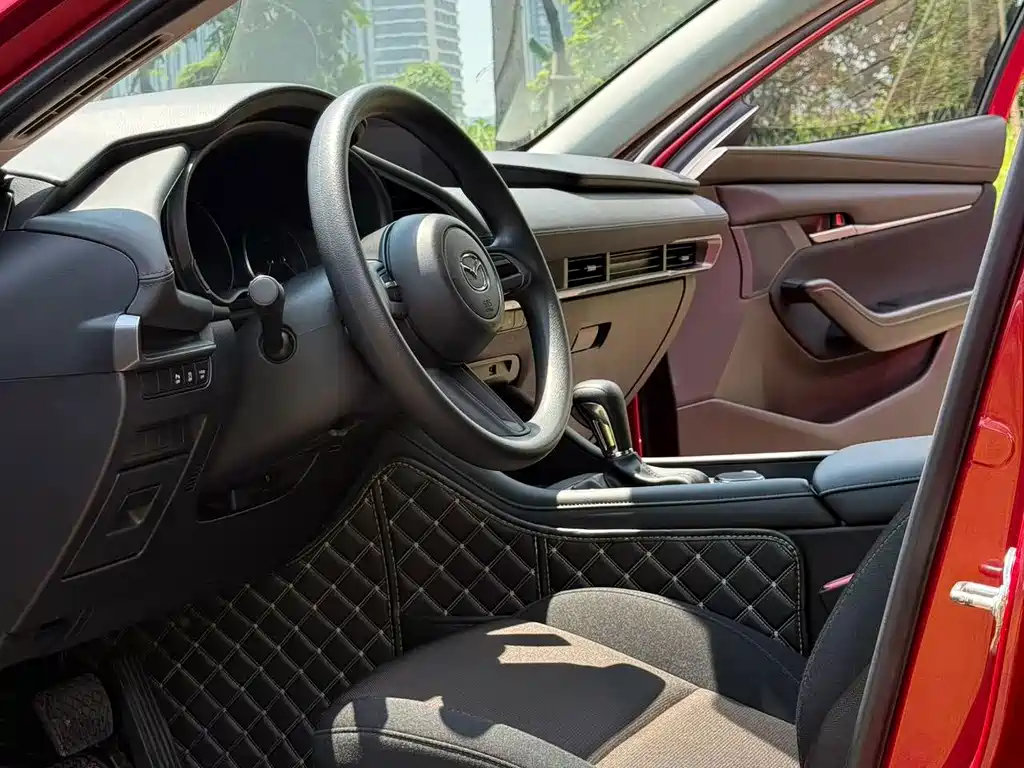 Mazda 3 Axela — миниатюра 7