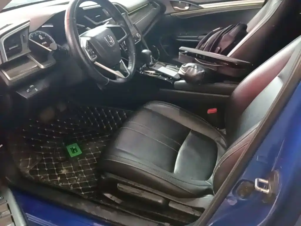 Honda Civic — миниатюра 15