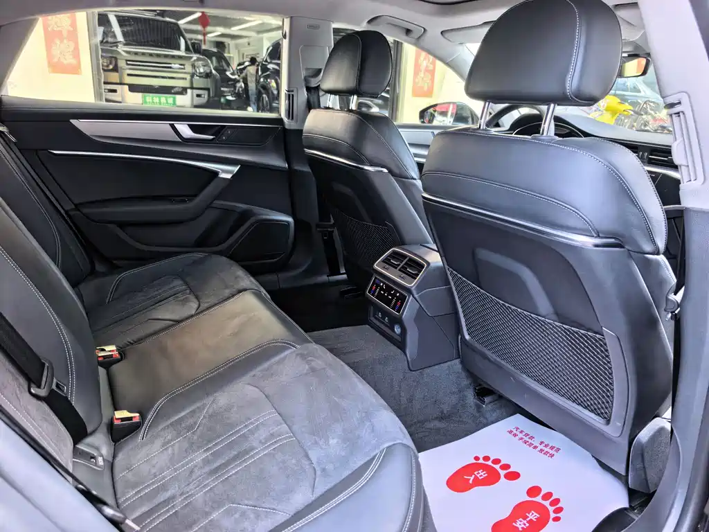Audi A7L — миниатюра 7