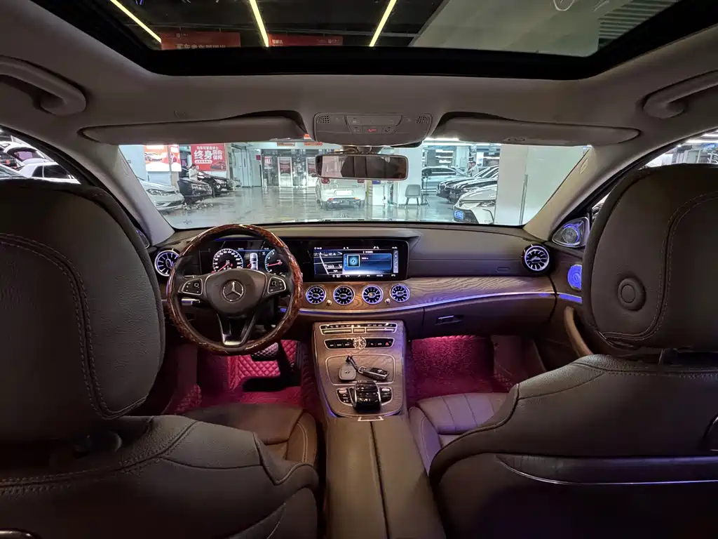 Mercedes-Benz E-Class — миниатюра 15