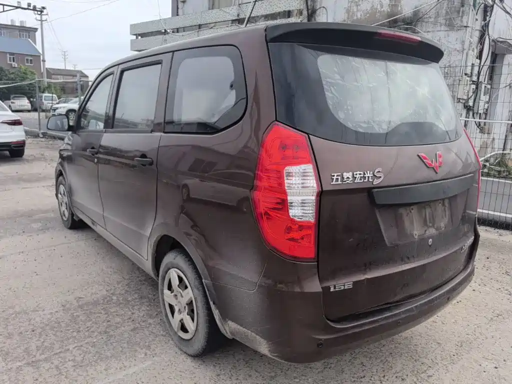 Wuling Hongguang — миниатюра 5