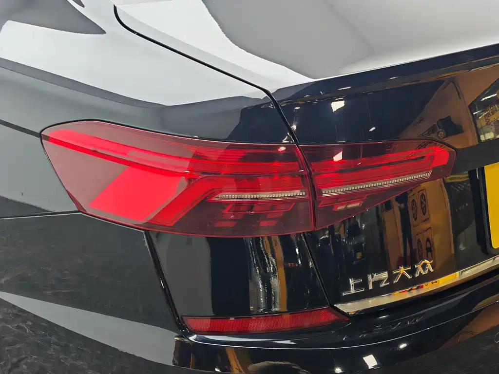 Volkswagen Passat 2020 330TSI Luxury V