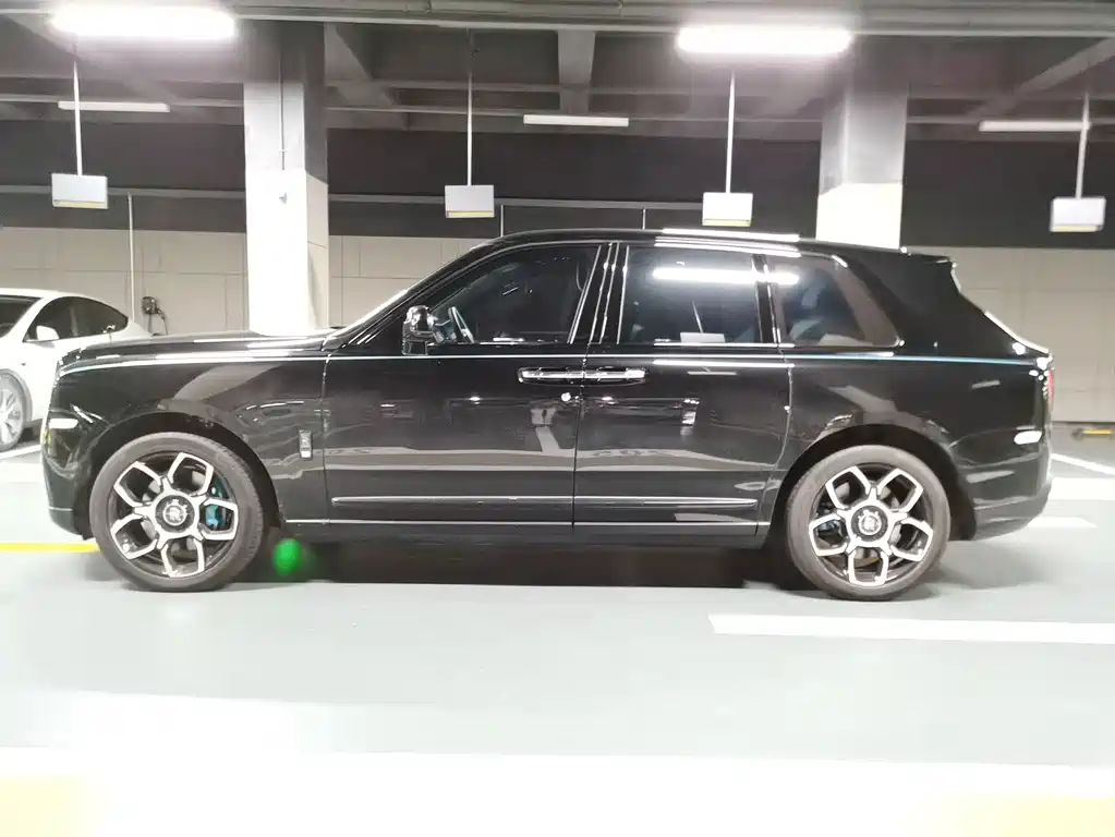 ROLLS-ROYCE CULLINAN