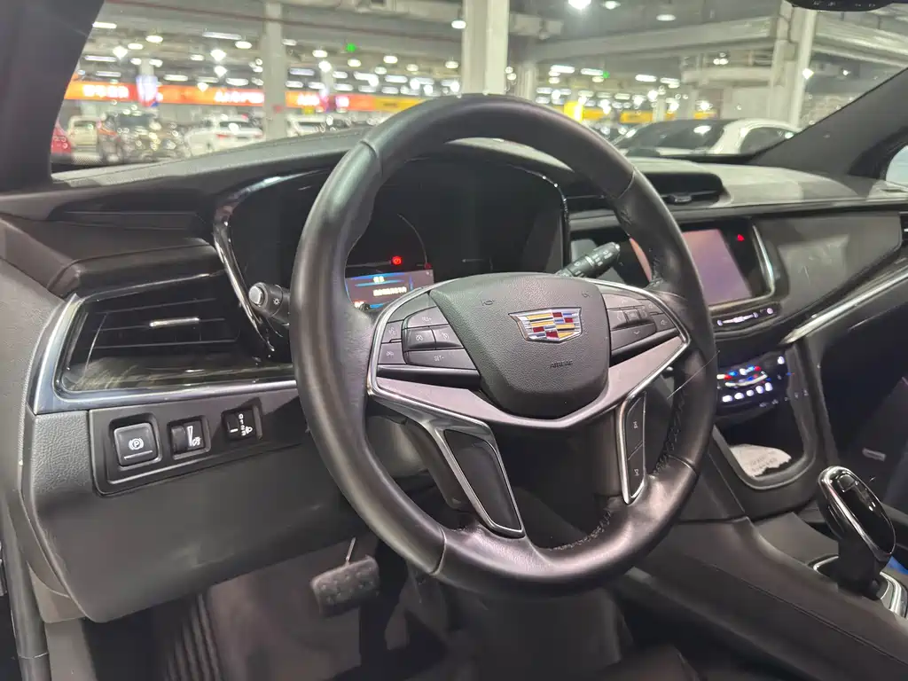 Cadillac XT5 — миниатюра 12