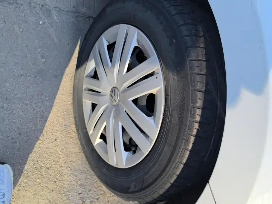 Volkswagen Polo — миниатюра 6