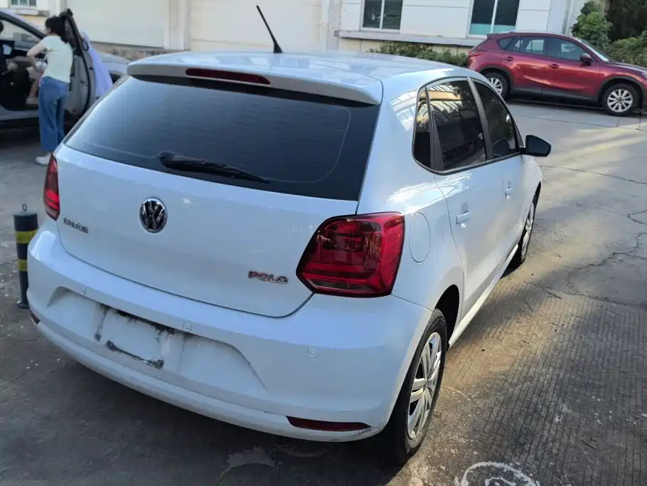 Volkswagen Polo — миниатюра 3