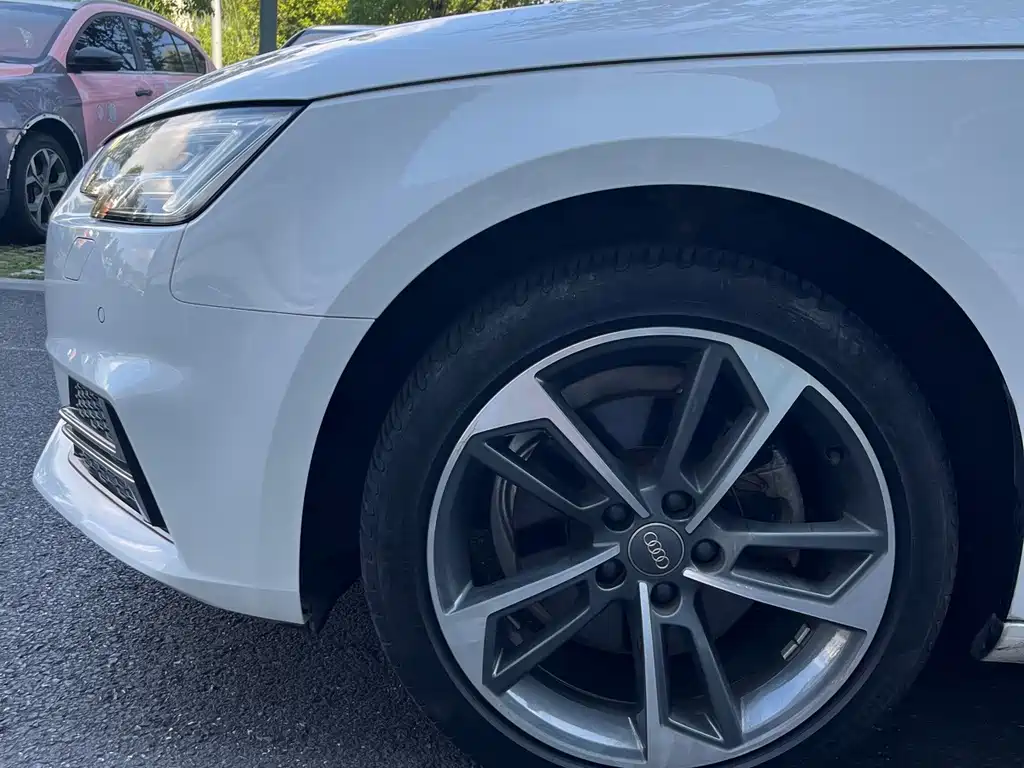 Audi A4L — миниатюра 3