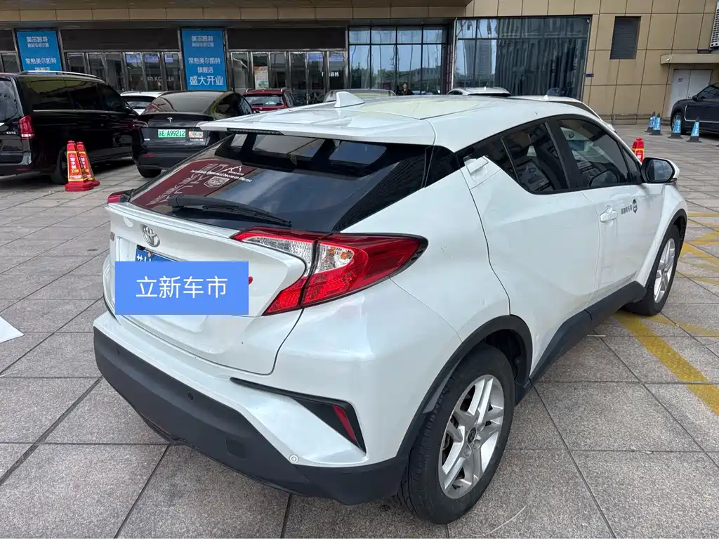 Toyota C-HR — миниатюра 7