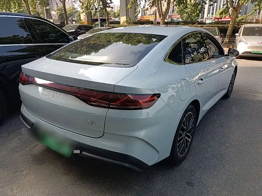 BYD Qin L — миниатюра 7