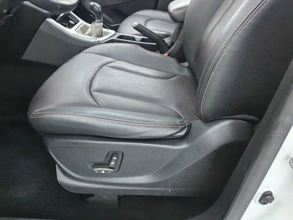 Baojun 560 — миниатюра 20