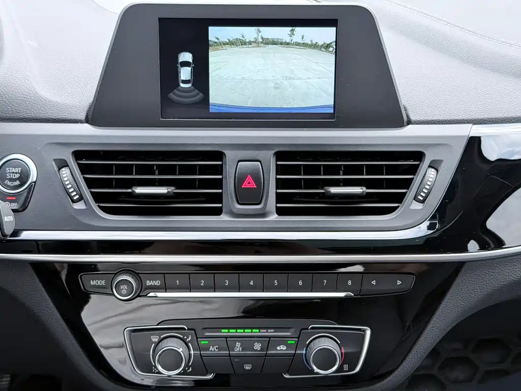 BMW 1 Series — миниатюра 14