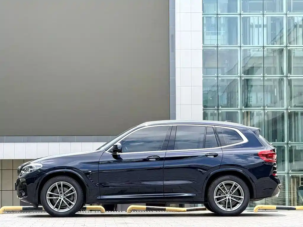 BMW X3 — миниатюра 9