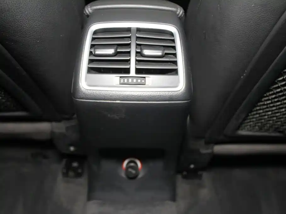 Audi Q3 — миниатюра 10