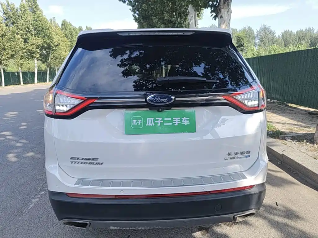 Ford Edge — миниатюра 6