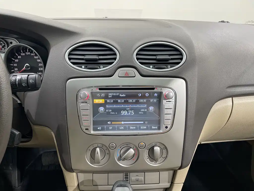 Ford Focus — миниатюра 16