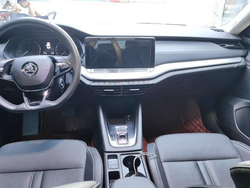 BMW X1 1.4 л 2023 г. Серебристо-серый, пробег 31000 км