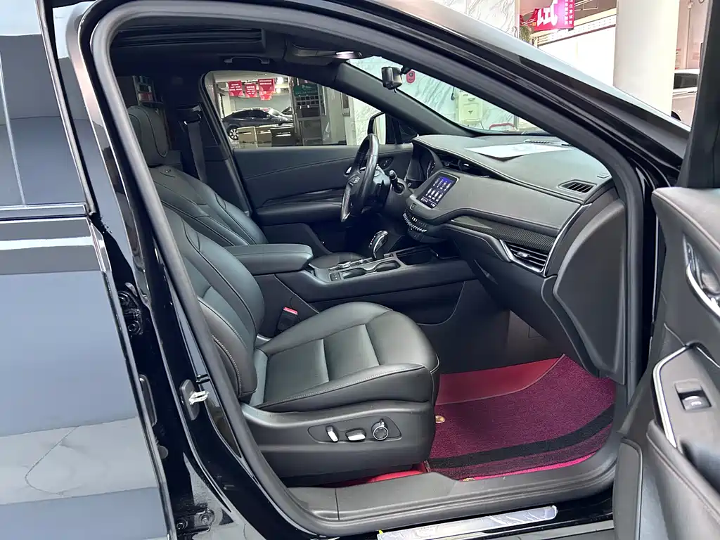 Cadillac XT4 2018 28T Luxury Sport